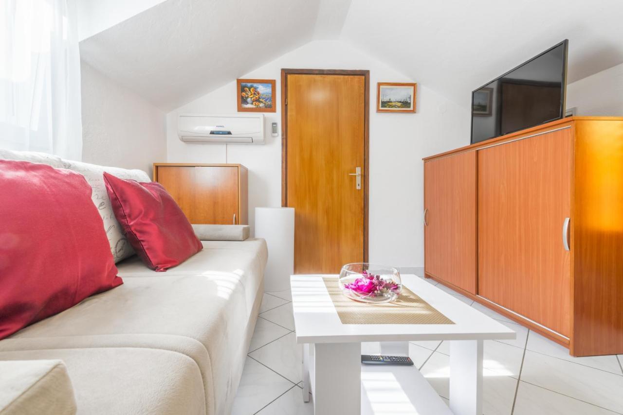 Apartments By The Sea Baska Voda, Makarska - 17570 Exterior foto